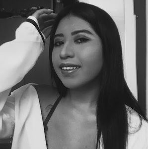 Meet your Posher, Valentina